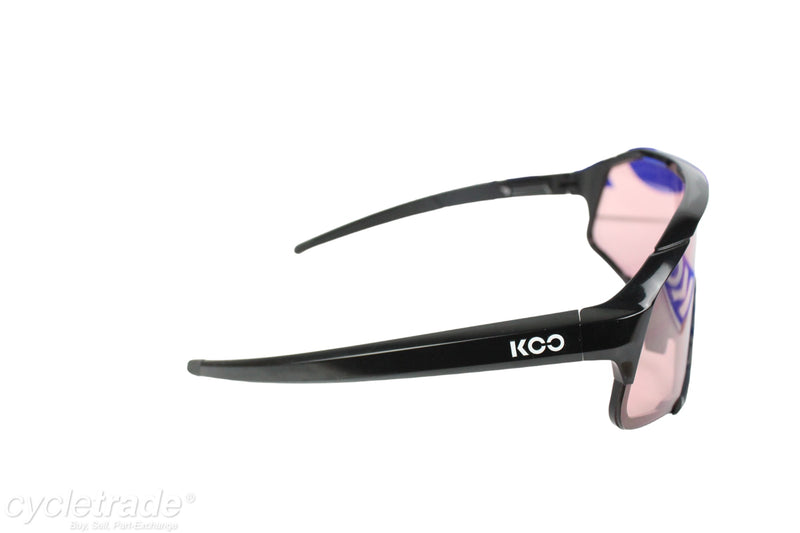 Cycling Glasses- KOO Demos Black & Red - NEW